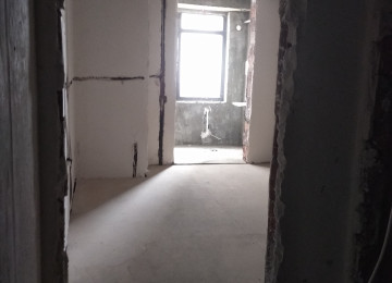 3 otaqlí Zal Studiya yarítemirli menzil satılır 93 kv.m 3