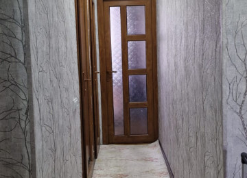 TƏCİLİ!!.Hizami rayony Keşlə qəsəbəsində 4 otaqlı Lenınqrad