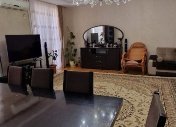 TƏCİLİ!!.Hizami rayony Keşlə qəsəbəsində 4 otaqlı Lenınqrad