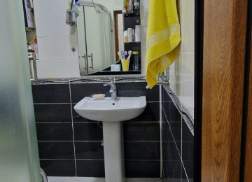 TƏCİLİ!!.Hizami rayony Keşlə qəsəbəsində 4 otaqlı Lenınqrad