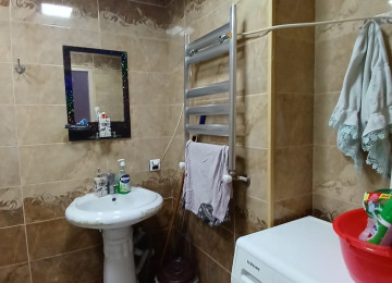 Xırdalan şəhərinin mərkəzində,Kristal 2 yaşayış kompleksinə