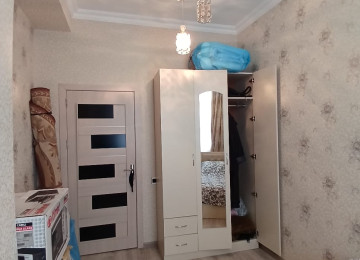 Xırdalan şəhərinin mərkəzində,Kristal 2 yaşayış kompleksinə