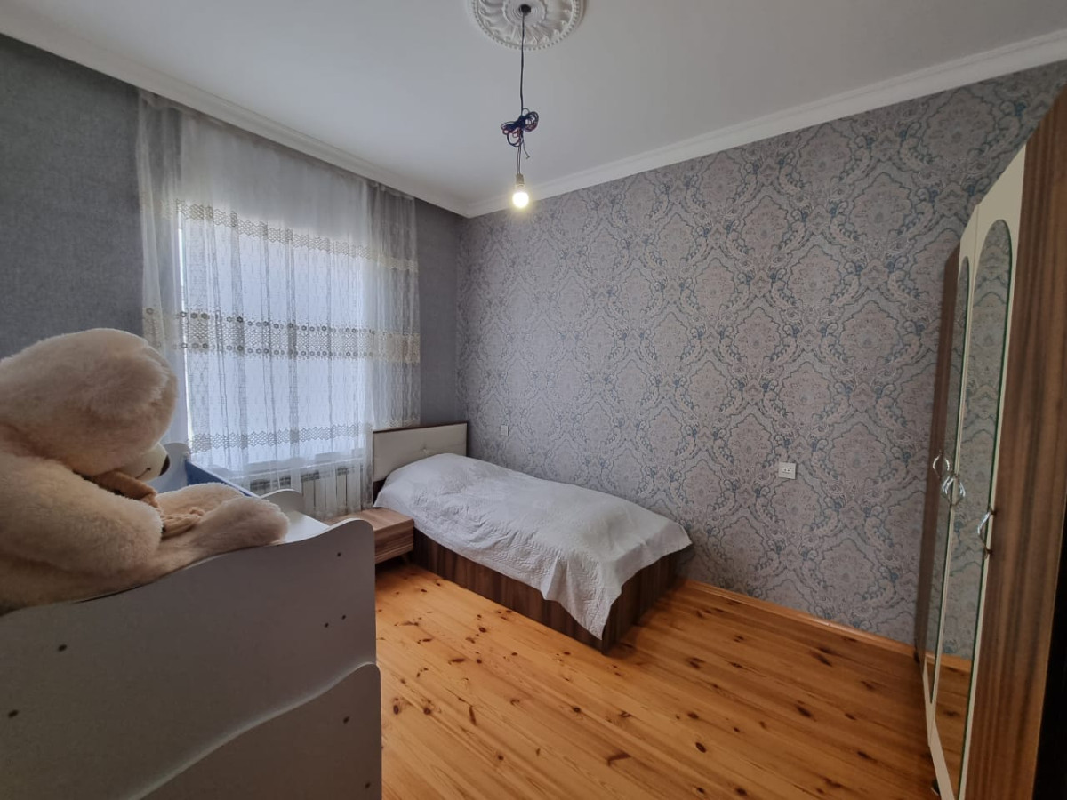 heyet evi Ramani Gulculukde 166 marsrut yoluna 200 metr asfalt