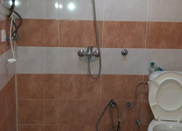 Xlrdalan Riyat Ticaret Merkezi 1 otaq menzil kiraye verlir