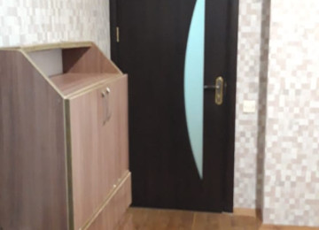 Xlrdalan Riyat Ticaret Merkezi 1 otaq menzil kiraye verlir