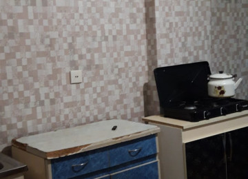 Xlrdalan Riyat Ticaret Merkezi 1 otaq menzil kiraye verlir