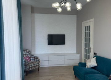 Kirayə menzil 6- ci mertebe. 20 yanvar metrosu yaxınlığında