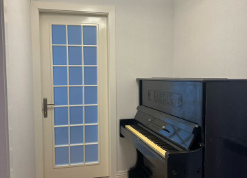 Kirayə menzil 6- ci mertebe. 20 yanvar metrosu yaxınlığında