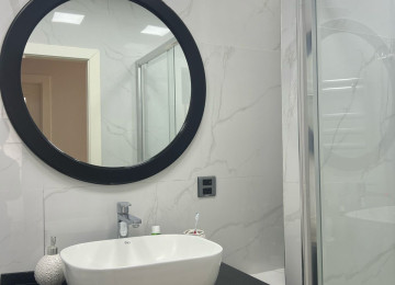 Kirayə menzil 6- ci mertebe. 20 yanvar metrosu yaxınlığında