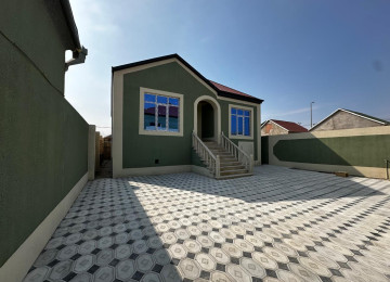 Savalan qes.2,5 sotda 120 kvm.4 otaqli qoşa daşla tikilmiş