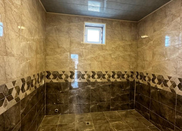 Savalan qes.28 sayli mektebe yaxin 4 sotda 170 kvm.4 otaqli