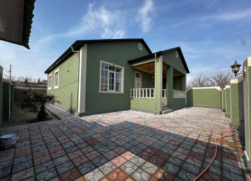 Savalan qes.28 sayli mektebe yaxin 4 sotda 170 kvm.4 otaqli