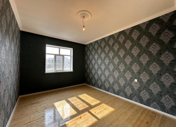 Savalan qes.28 sayli mektebe yaxin 4 sotda 170 kvm.4 otaqli