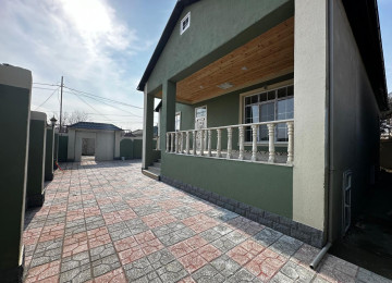 Savalan qes.28 sayli mektebe yaxin 4 sotda 170 kvm.4 otaqli