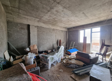 Mehemmedli qesebesinde şəhər yoluna yaxin binalarda 5/1