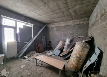 Mehemmedli qesebesinde şəhər yoluna yaxin binalarda 5/1