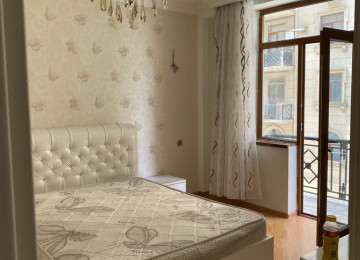 Xlrdalan AAAF PARK 1 otaq menzil kiraye verlir 400 azn qaz