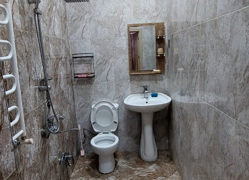 Xırdalanda köhnə bazarla üzbəüz 16 mərtəbəli yeni tikili