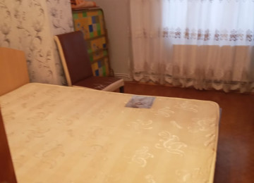 Xırdalanda köhnə bazarın yaxınlığında, köhnə doğum evi,