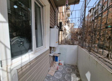 MEHEMMEDLİ QES.5/1 bina,evi 45kvm.2 otaqli ev satilir.