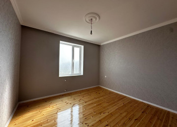 Savalan qes.2,5 sotda 120 kvm.3 otaqli qoşa daşla tikilmiş