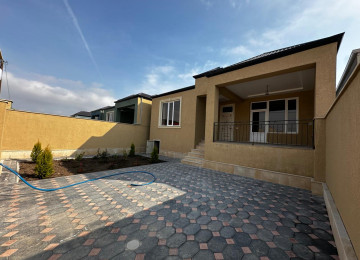 Savalan qes.2,5 sotda 120 kvm.3 otaqli qoşa daşla tikilmiş