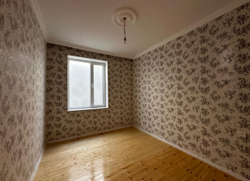 Savalan qes.2,5 sotda 120 kvm.3 otaqli qoşa daşla tikilmiş