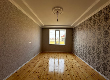 Savalan qes.2,5 sotda 120 kvm.3 otaqli qoşa daşla tikilmiş