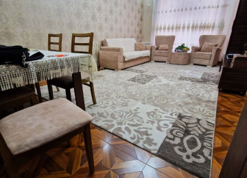 Qara Qarayev metrosu . 32 və 12 saylı tam orta məktəblərin