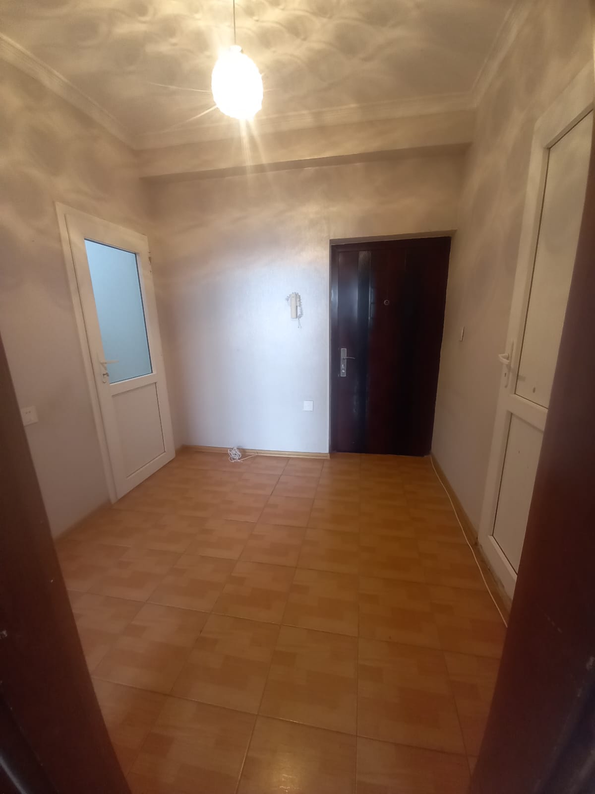 Xirdalanin tam merkezinde heyder eliyev parkin kenarinda