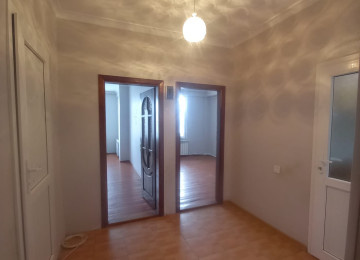 Xirdalanin tam merkezinde heyder eliyev parkin kenarinda