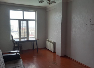 Xirdalanin tam merkezinde heyder eliyev parkin kenarinda