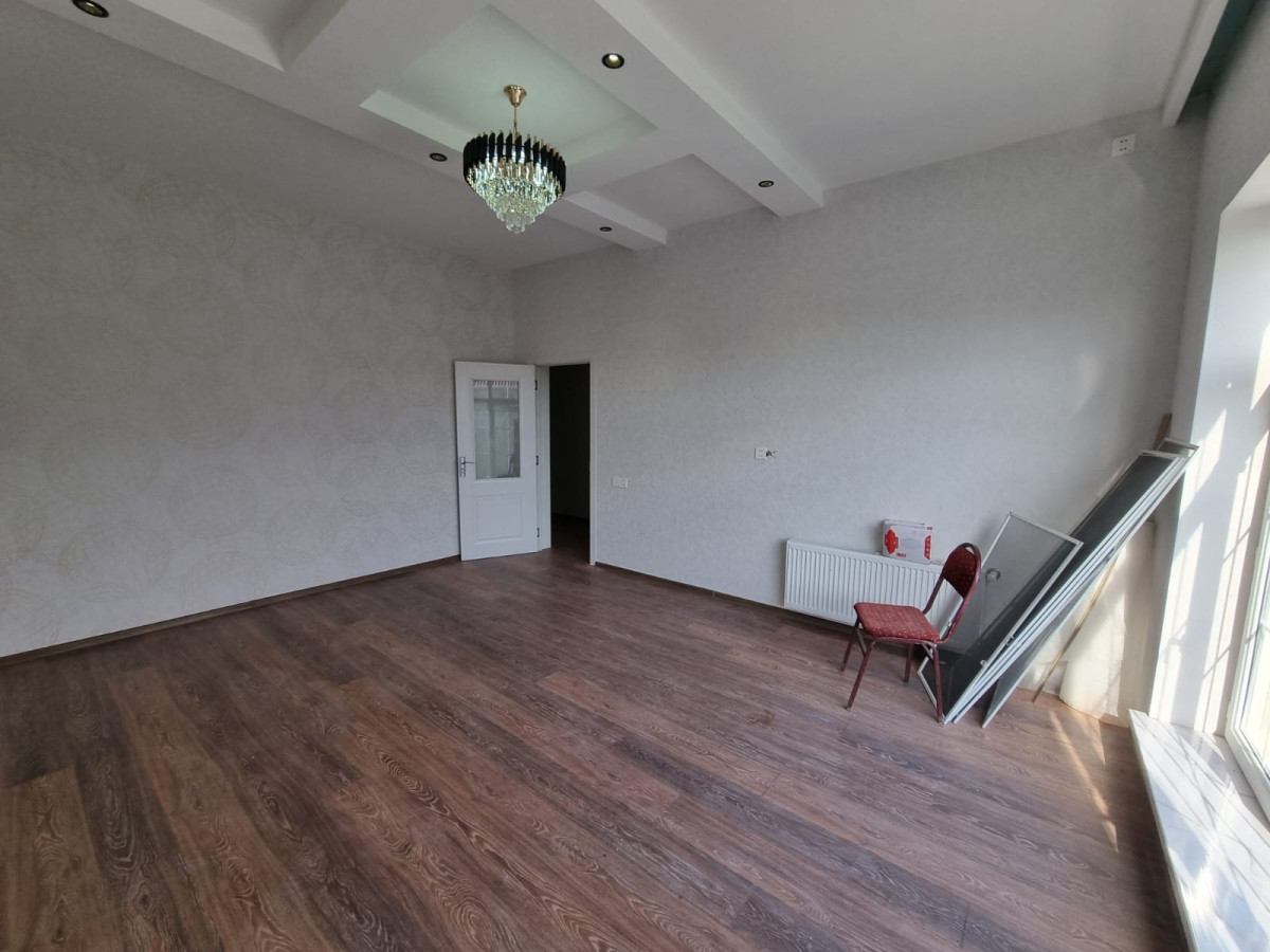 heyet evi Maştaga ARAZ marketin yani 2 sotda 120 kvm.4 otaqli