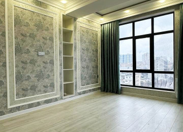 Qara Qarayev metrosuna yaxın . Sevinc kinoteatrın yanı .