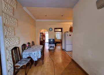 Sabuncu rayonu Zabrat qesebesi 192 sayli,baxcanin mektebin