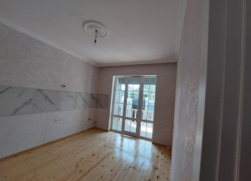 Zabrat Məhəmmədli yolu əsas yola yaxın 2,5sot 120kvm.4