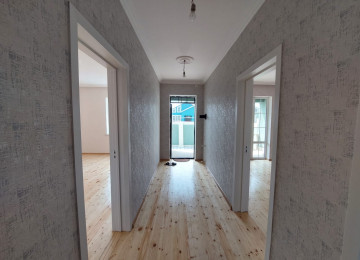 Zabrat Məhəmmədli yolu əsas yola yaxın 2,5sot 120kvm.4