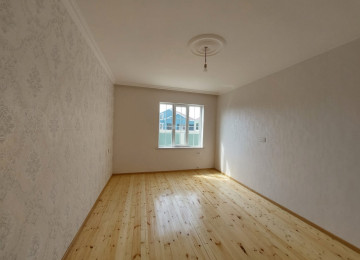 Zabrat Məhəmmədli yolu əsas yola yaxın 2,5sot 120kvm.4