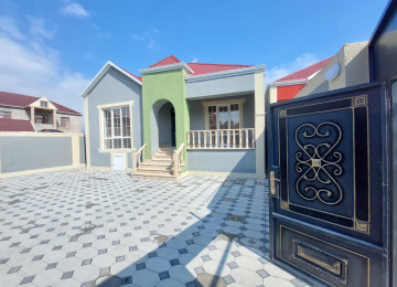 Zabrat Məhəmmədli yolu əsas yola yaxın 2,5sot 120kvm.4