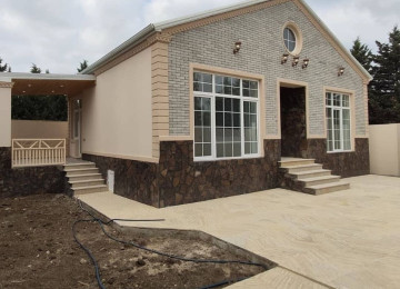 Abseron rayon Mehdiaba qes 4 nomreli mektebin yaninda yolun