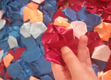 Gül buketi yığmaq üçün 1ədədi 3qəpikdən hazır ləçəklər