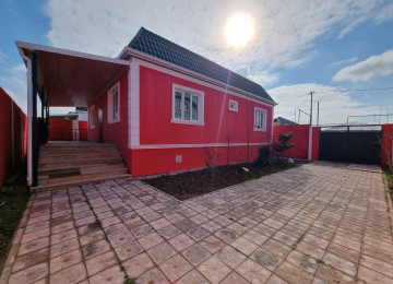 Mehemmedli yolu 2,5 sotda 120 kvm.4 otaqli ev satilir.Evin