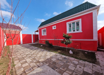 Mehemmedli yolu 2,5 sotda 120 kvm.4 otaqli ev satilir.Evin