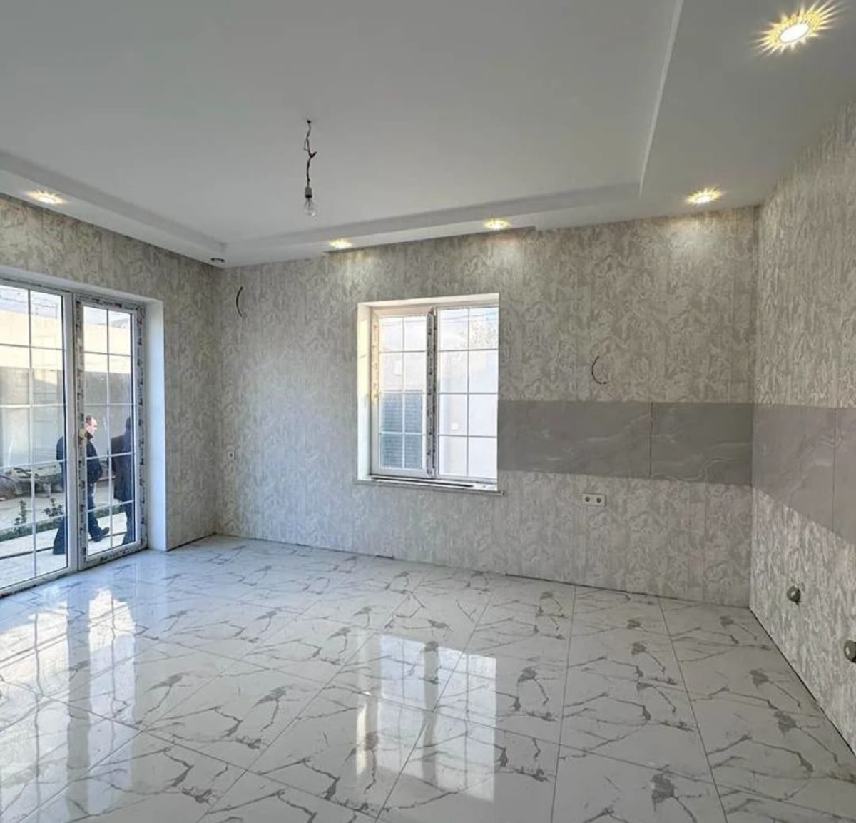 Heyet evi Qaradağ, Lökbatan cırtdan parkın arxasında,heyet evi