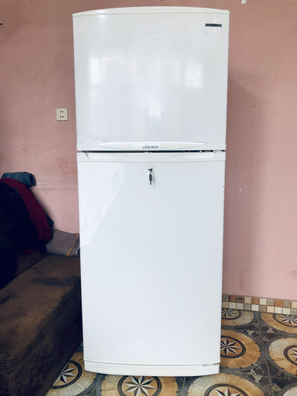 İşlek NoFrost SAMSUNG Soyuducu Ucuz qiymete Masazırda İşlek Veziyyetde Nofrost SAMSUNG Soyuducudur.Xaladenik