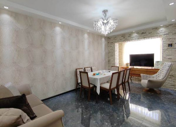 ƏŞYALI...Xətai rayonu Venesiya sarayinin yani, Neapol