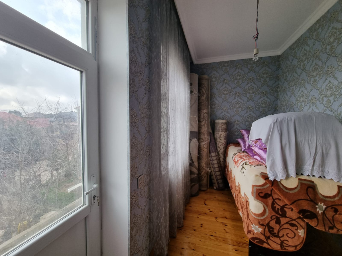 heyet evi RAMANİ GULCULUK 166 SON DAYANACAGİNA YAXİN yolu 4 sotda 200