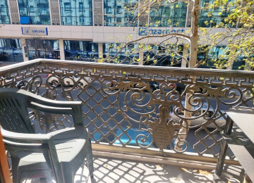 Metro Sahile yaxin 1 otaqli mənzil icareye verilir,mərkəzi