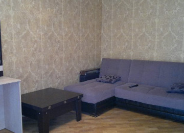 Metro Sahile yaxin 1 otaqli mənzil icareye verilir,mərkəzi