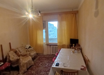 Xalqlara,Baku Medikal Plaza yaxinliginda,9/7,100kv.m,orta